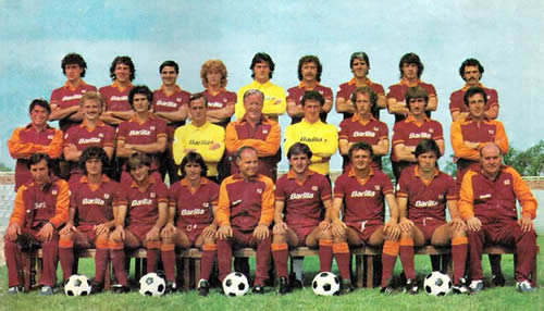 rosa-1982-83-campioni-italia.jpg